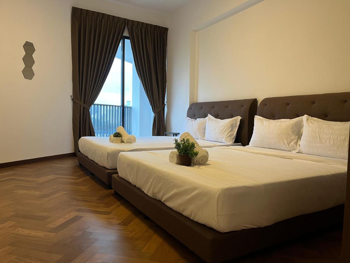 The Landmark Comfort Relax Spacious Sea View By Iz Tanjung Tokong Exterior foto